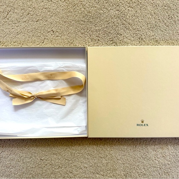 Rolex Scarf Box - Picture 5 of 9